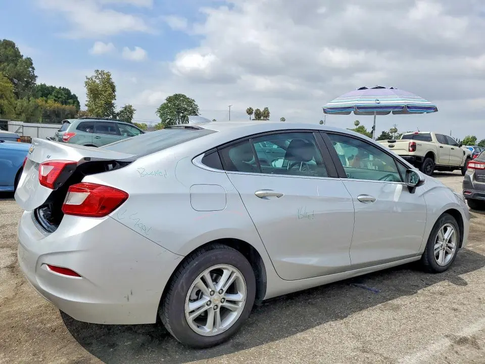 2018 CHEVROLET CRUZE LT  