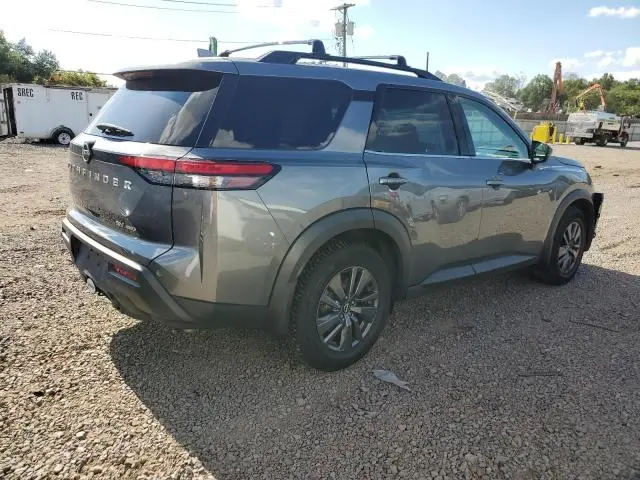 2022 NISSAN PATHFINDER SV  