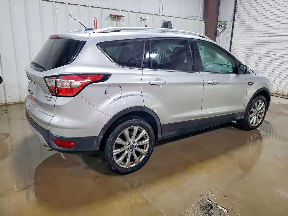2017 FORD ESCAPE TITANIUM  
