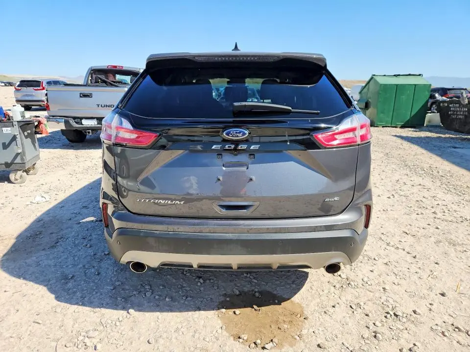 2022 FORD EDGE TITANIUM  