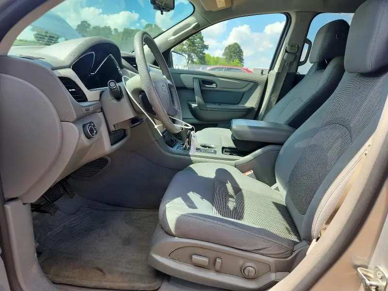 2017 CHEVROLET TRAVERSE LS  