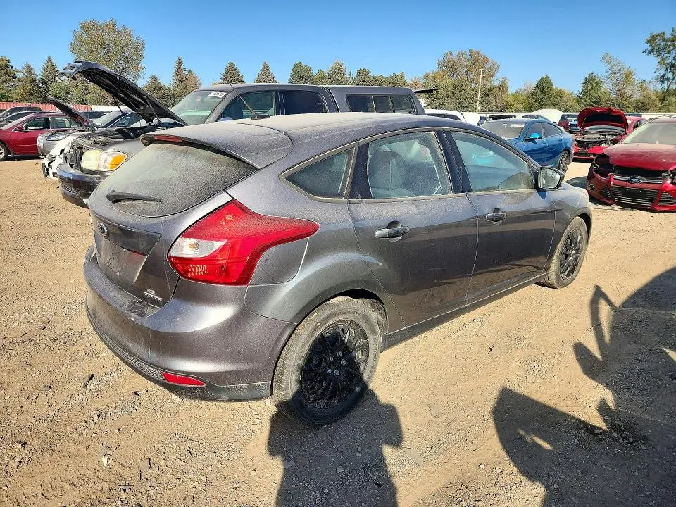2013 FORD FOCUS SE  