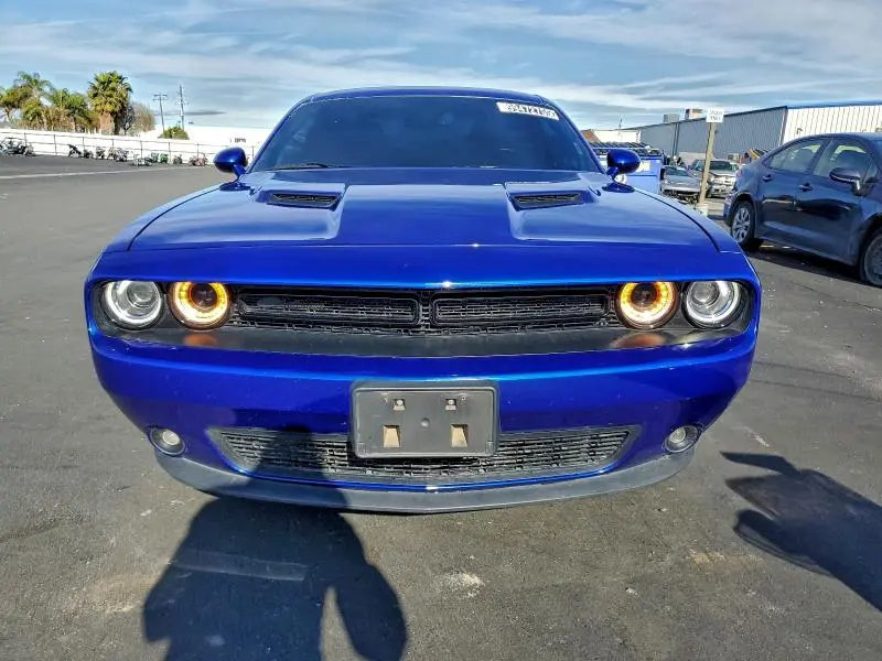 2022 DODGE CHALLENGER SXT  