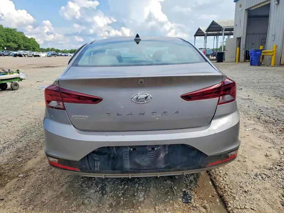 2020 HYUNDAI ELANTRA SEL  