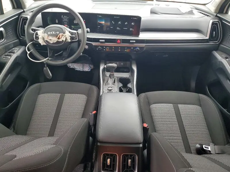 2025 KIA SORENTO LX  