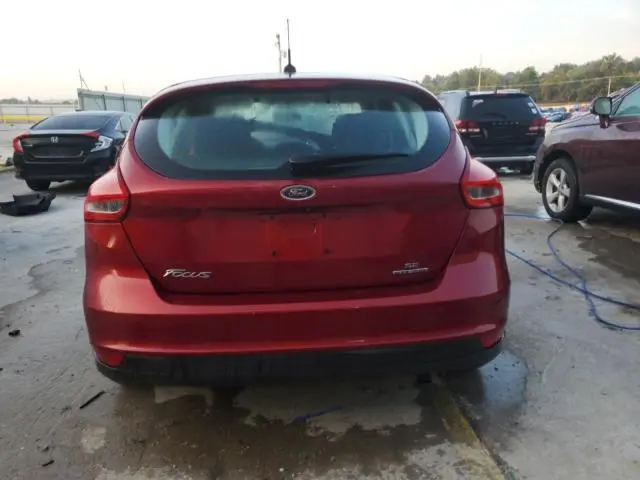 2016 FORD FOCUS SE  