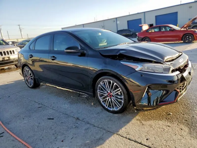2023 KIA FORTE GT  