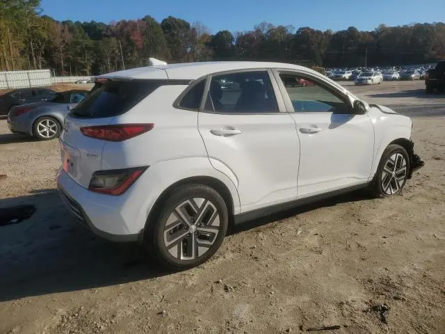2023 HYUNDAI KONA SE  
