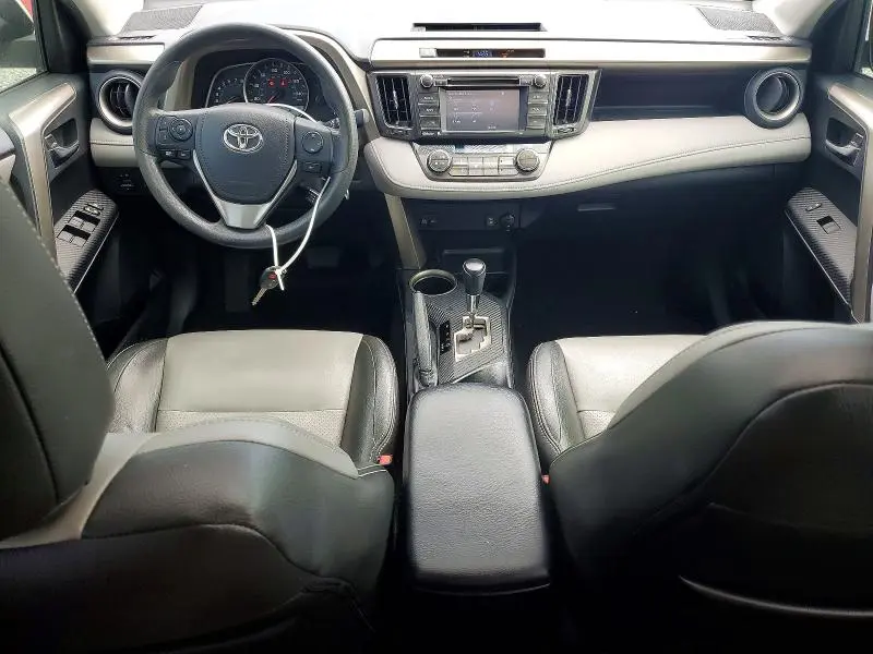 2015 TOYOTA RAV4 XLE  