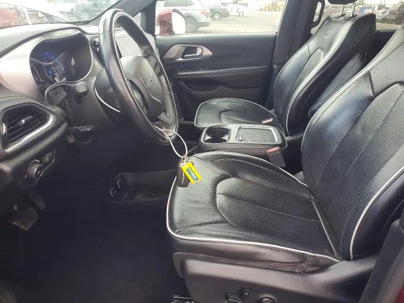 2019 CHRYSLER PACIFICA LIMITED  