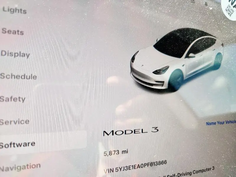 2023 TESLA MODEL 3