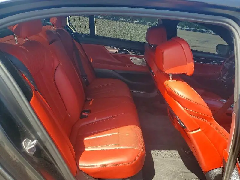 2017 BMW 750 I  