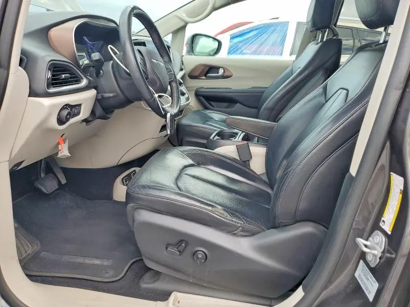 2017 CHRYSLER PACIFICA TOURING L  