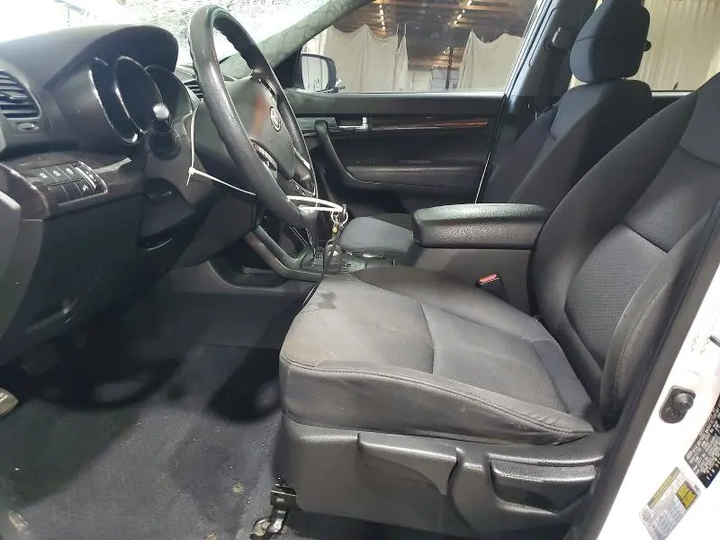 2011 KIA SORENTO LX  