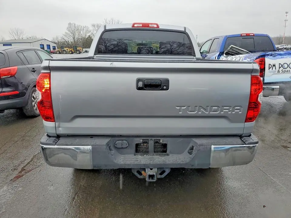 2014 TOYOTA TUNDRA SR5  