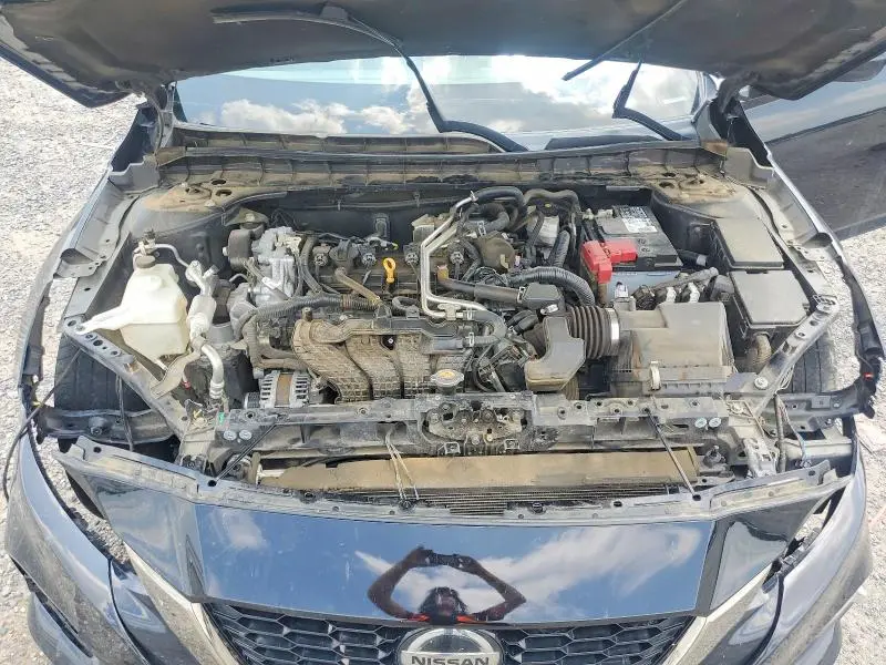 2022 NISSAN ALTIMA SR  