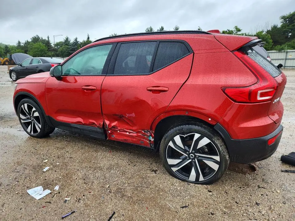2023 VOLVO XC40 ULTIMATE  