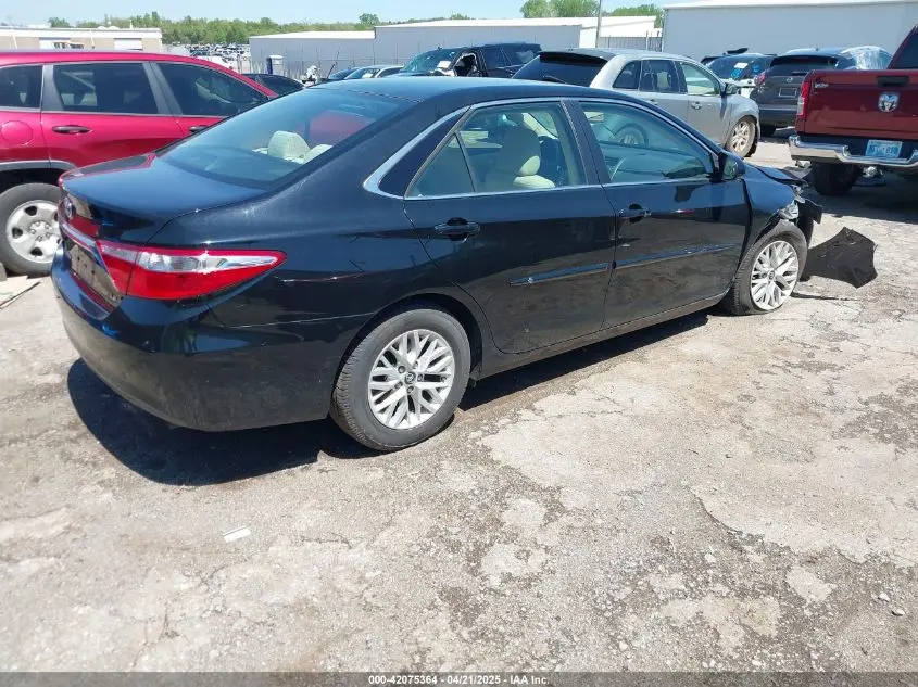 2016 TOYOTA CAMRY LE