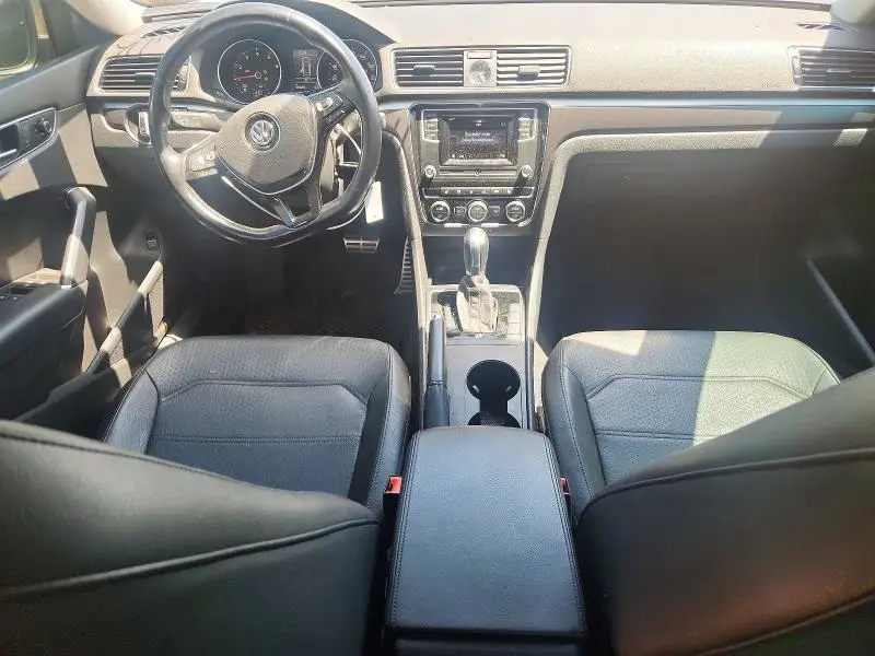 2016 VOLKSWAGEN PASSAT S  