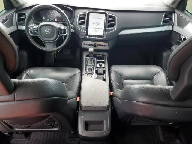 2017 VOLVO XC90 T5  