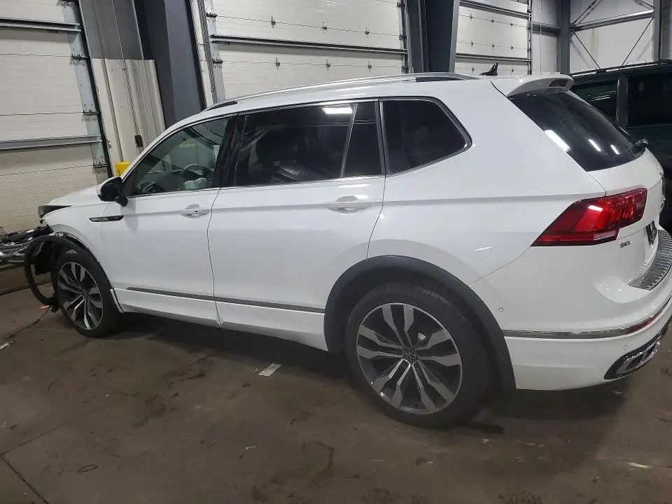 2022 VOLKSWAGEN TIGUAN SEL R-LINE  