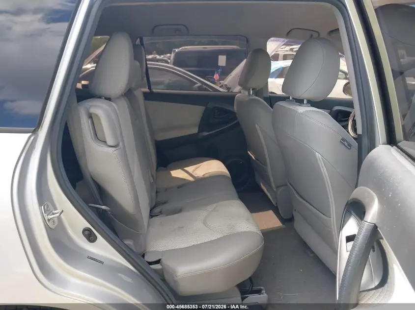 2013 TOYOTA RAV4 EV  