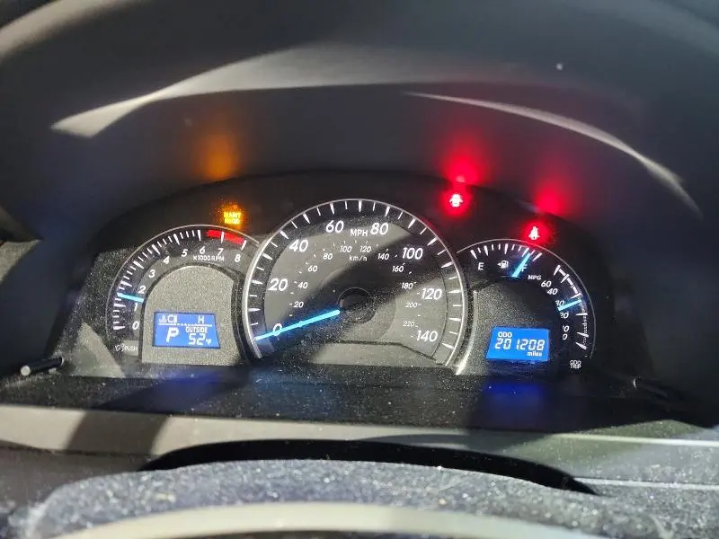2012 TOYOTA CAMRY LE  