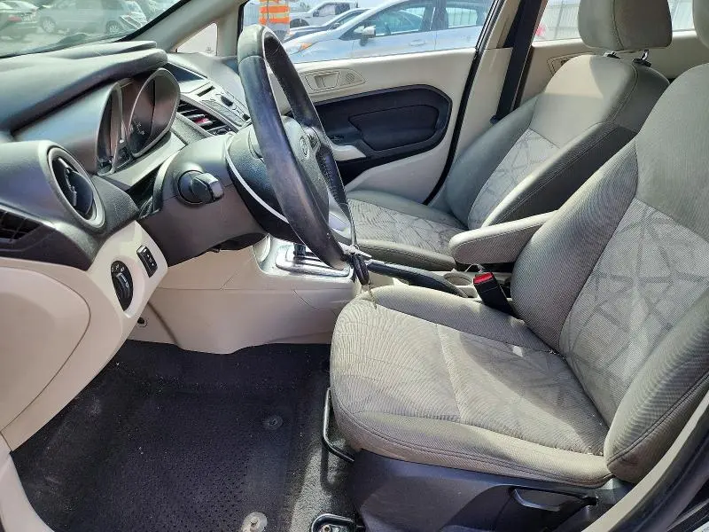 2013 FORD FIESTA SE  
