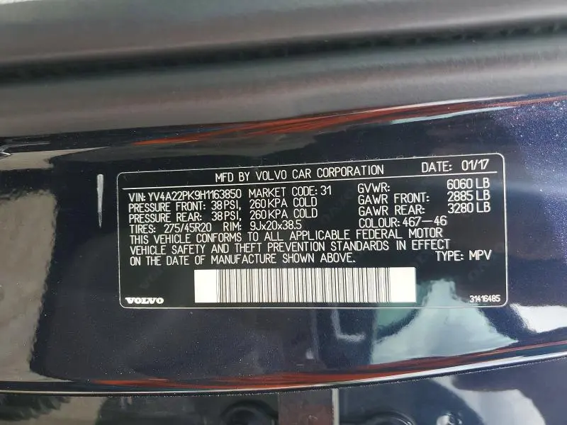 2017 VOLVO XC90 T6  