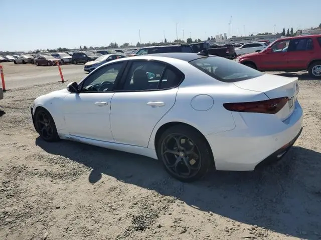 2017 ALFA ROMEO GIULIA TI  