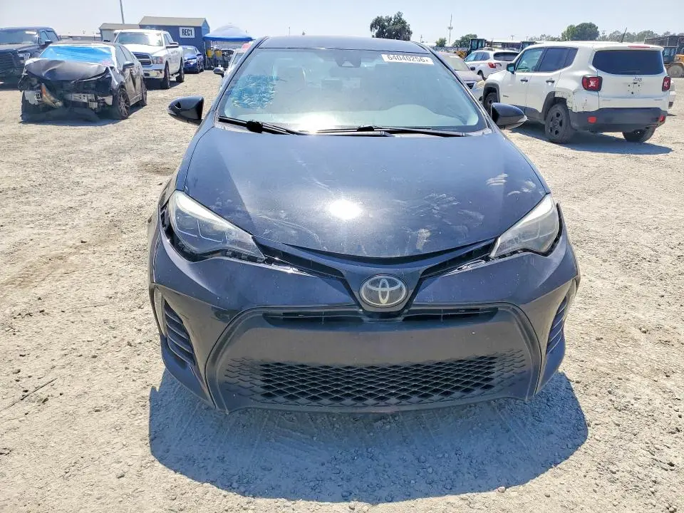 2018 TOYOTA COROLLA SE  