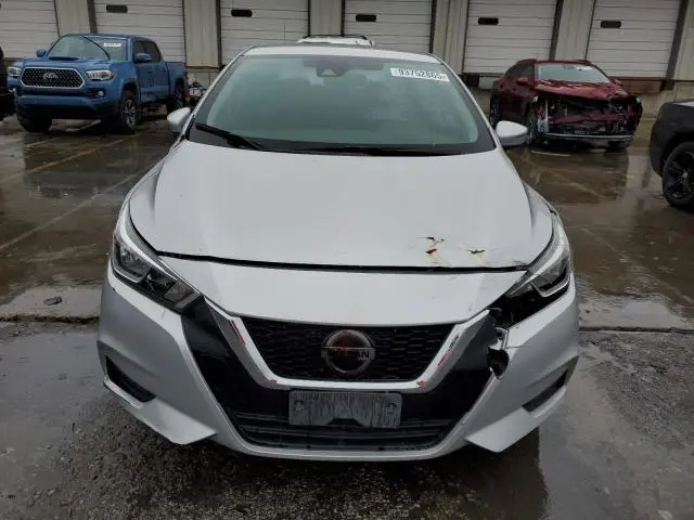 2021 NISSAN VERSA SV  