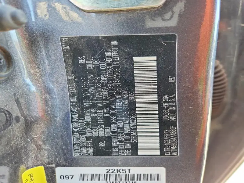 2011 TOYOTA TUNDRA GRADE  