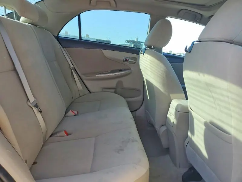 2012 TOYOTA COROLLA LE  