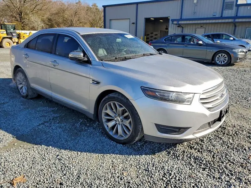 2016 FORD TAURUS LIMITED  