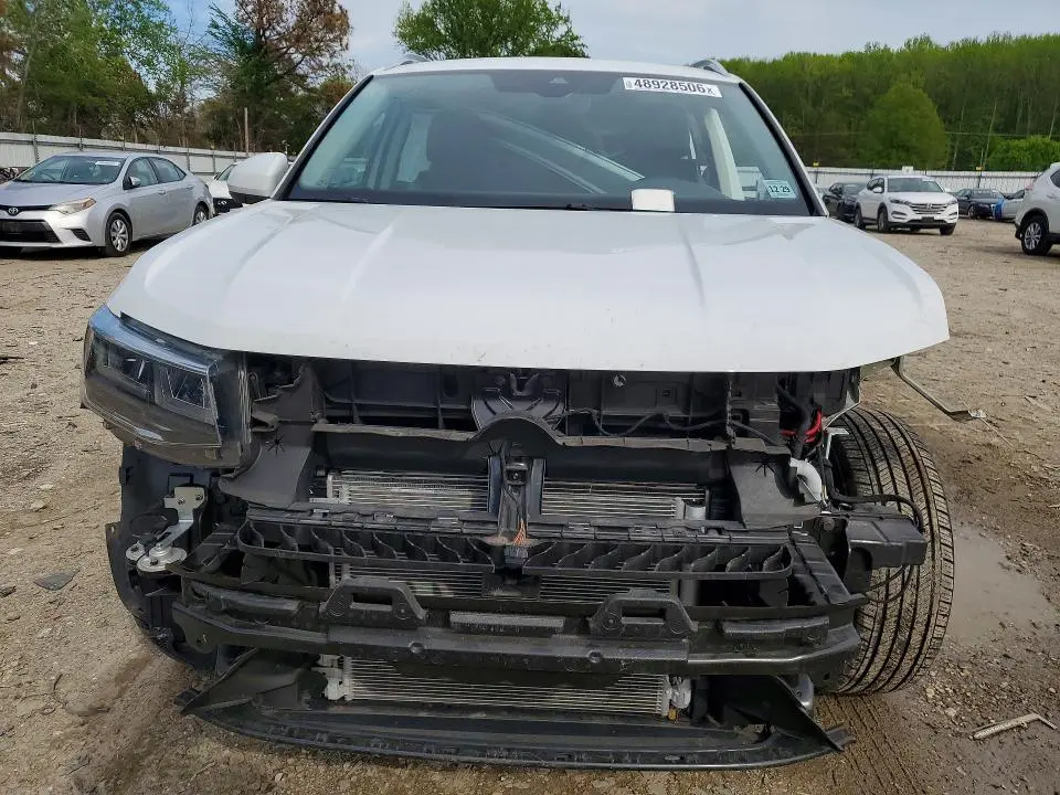 2024 VOLKSWAGEN TAOS SE  