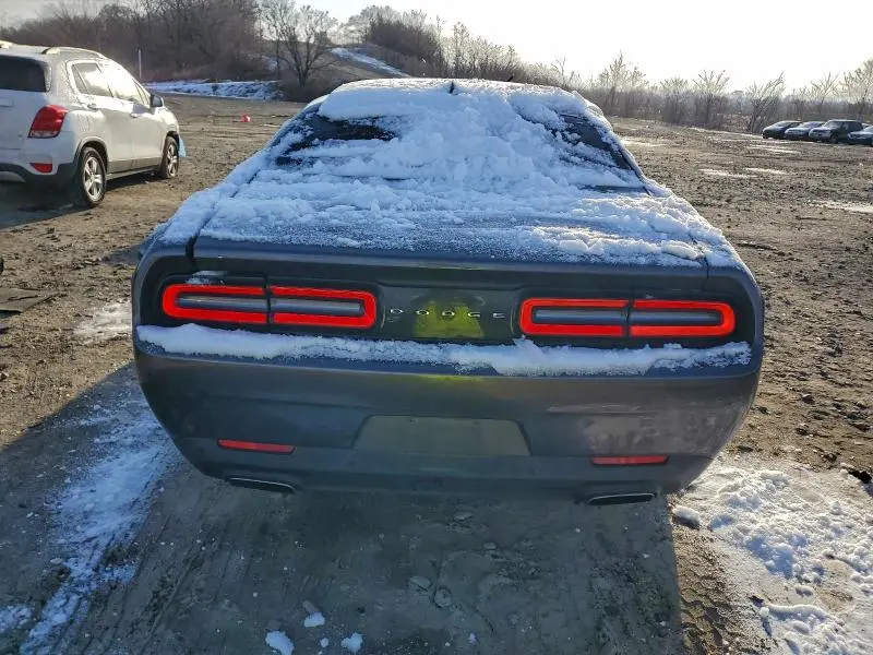 2016 DODGE CHALLENGER SXT  