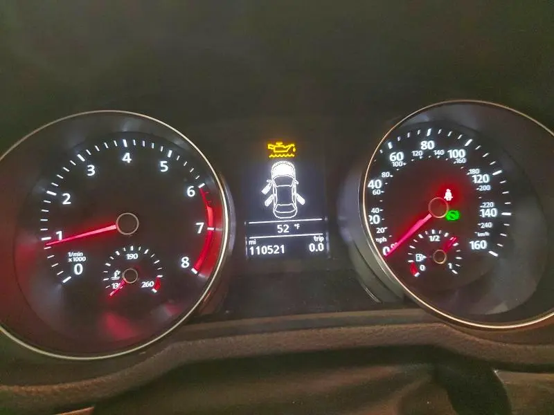 2016 VOLKSWAGEN PASSAT SE  