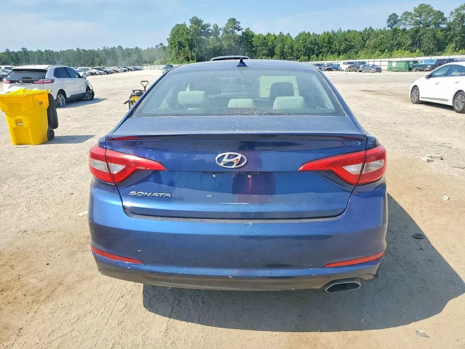 2017 HYUNDAI SONATA SE  