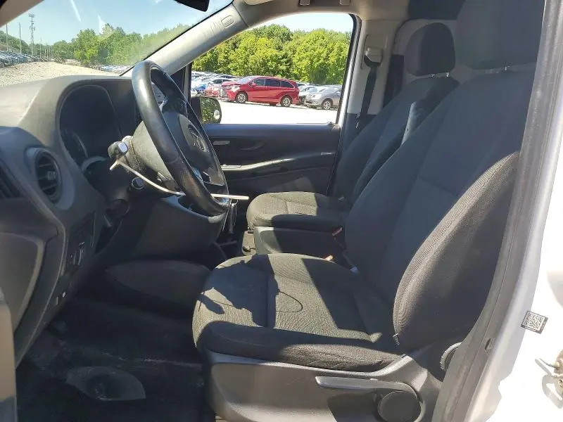 2016 MERCEDES-BENZ METRIS   