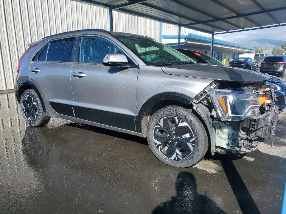 2023 KIA NIRO WIND - R & D - CLN TITLE - PRI FLEET