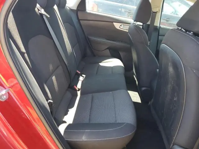 2024 KIA FORTE LX  