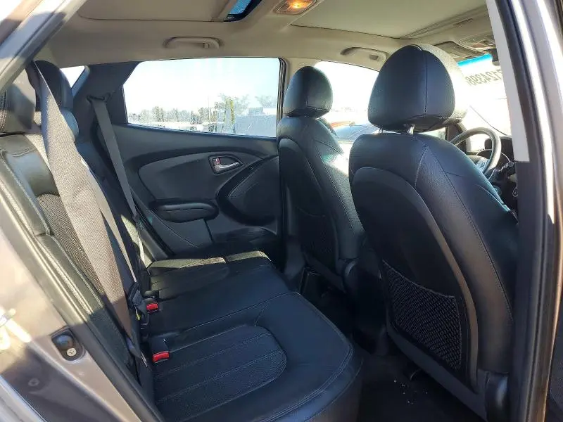 2012 HYUNDAI TUCSON GLS  