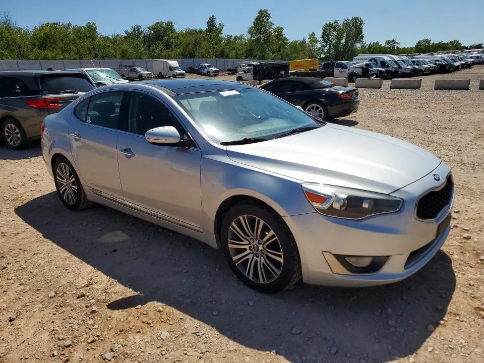 2016 KIA CADENZA LUXURY  