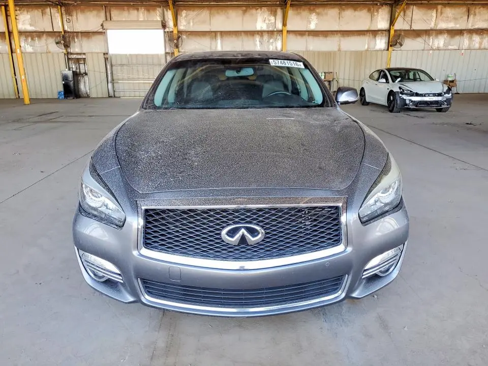 2019 INFINITI Q70 3.7 LUXE  
