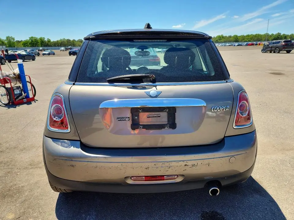 2012 MINI COOPER   