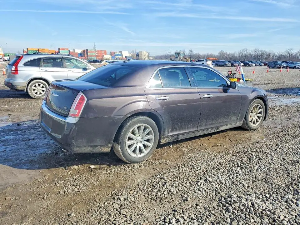 2012 CHRYSLER 300C   