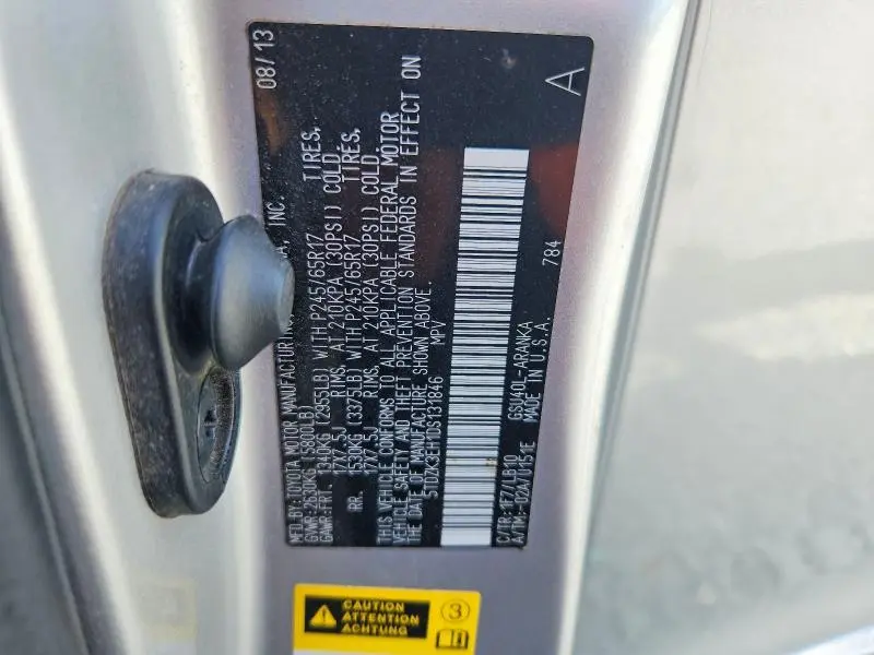 2013 TOYOTA HIGHLANDER SE  
