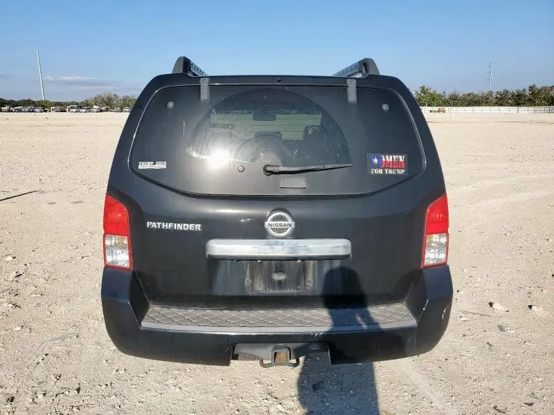 2011 NISSAN PATHFINDER S  