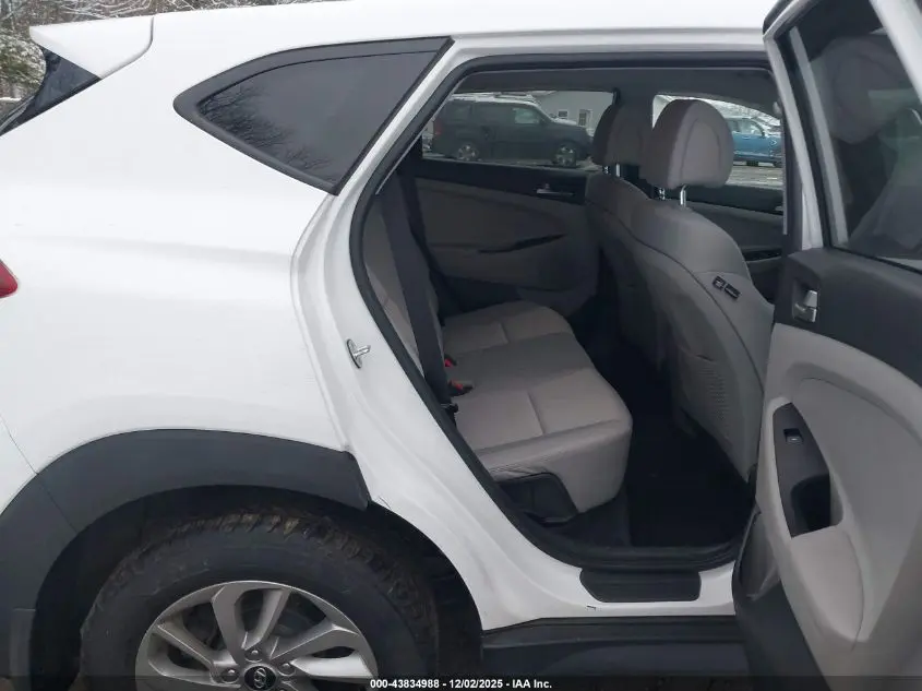 2018 HYUNDAI TUCSON SE